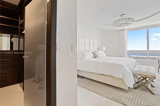 $13,000 | 6365 Collins Avenue, Unit 3803, Miami Beach, FL 33141