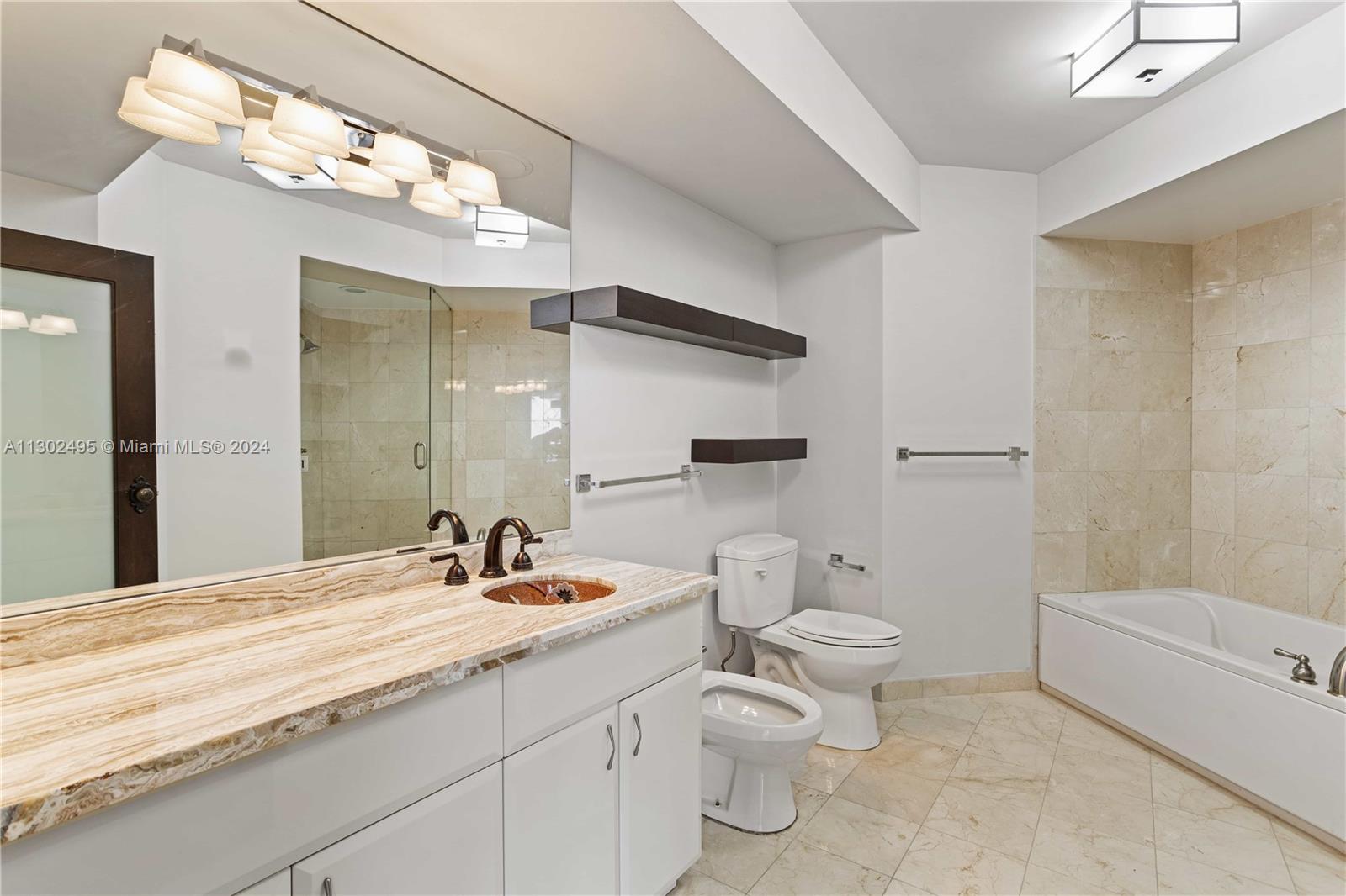 6365 Collins Avenue, Unit 3803 Miami Beach, FL 33141 - Photo 23 of 57