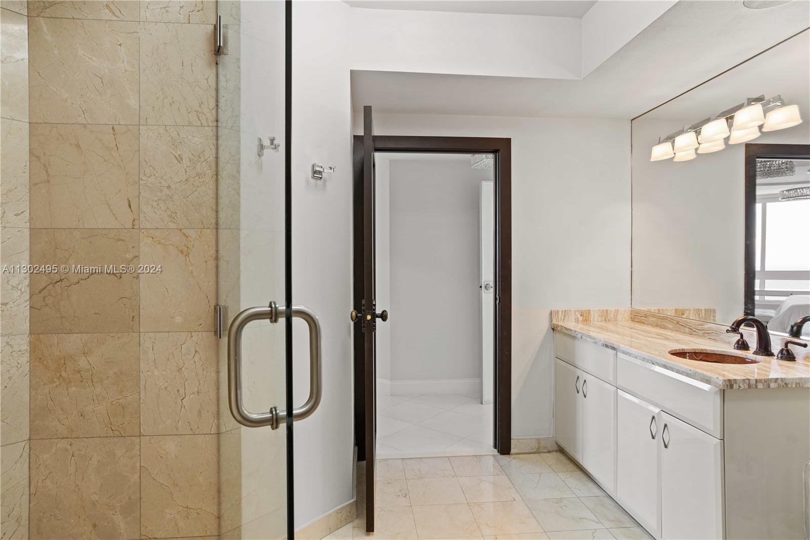 6365 Collins Avenue, Unit 3803 Miami Beach, FL 33141 - Photo 24 of 57