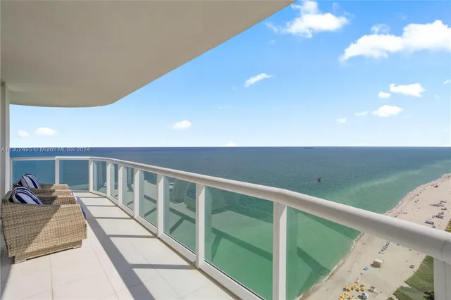 $13,000 | 6365 Collins Avenue, Unit 3803, Miami Beach, FL 33141