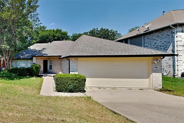 $2,175 | 6213 Lennox Lane, Garland, TX 75043