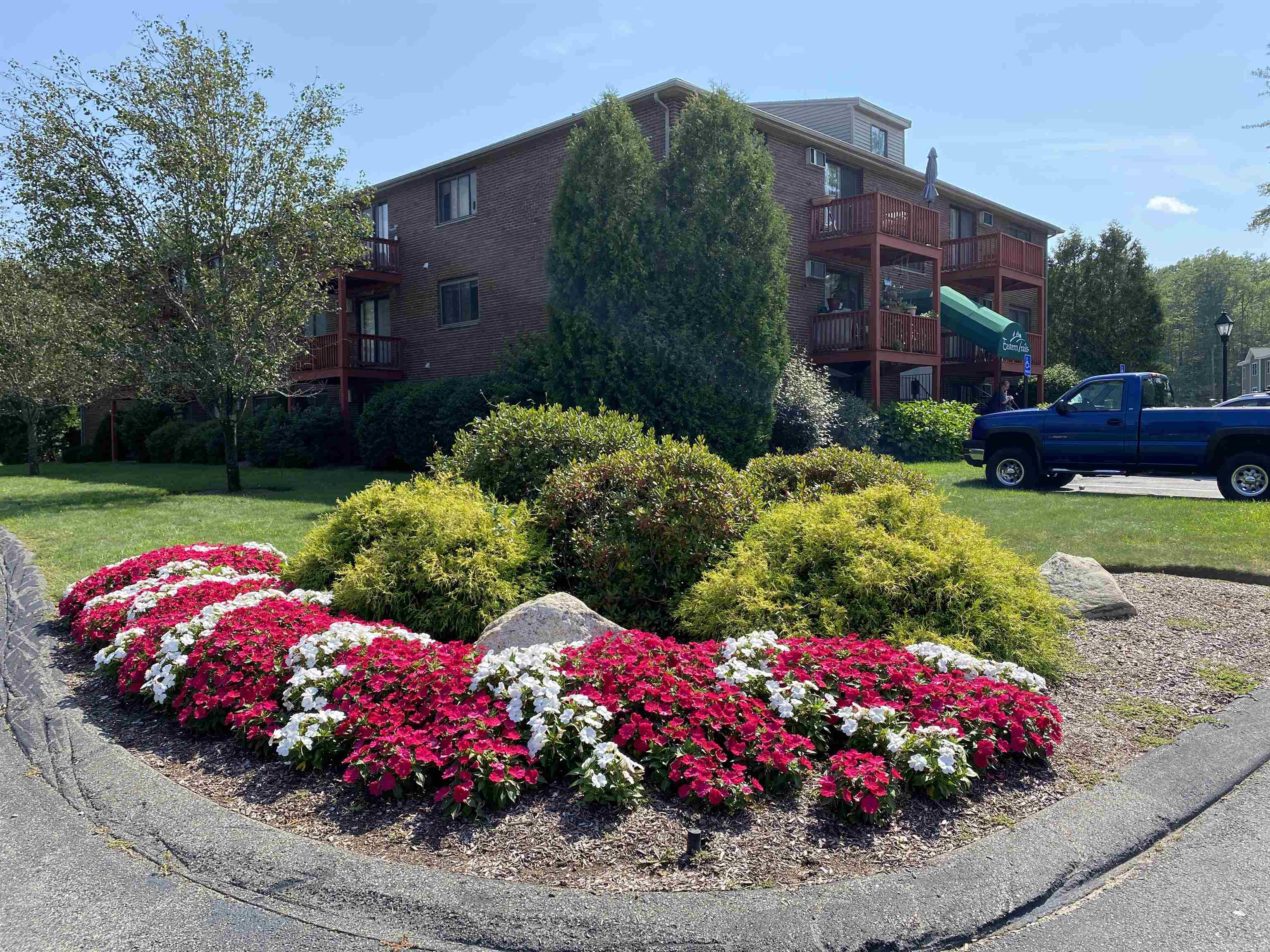 29 Capron Road, Unit 79 Milford, NH 03055 - Photo 3 of 41