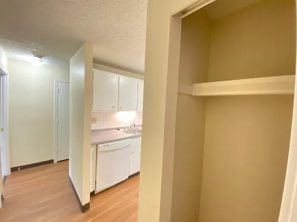 $1,920 | 29 Capron Road, Unit 79, Milford, NH 03055