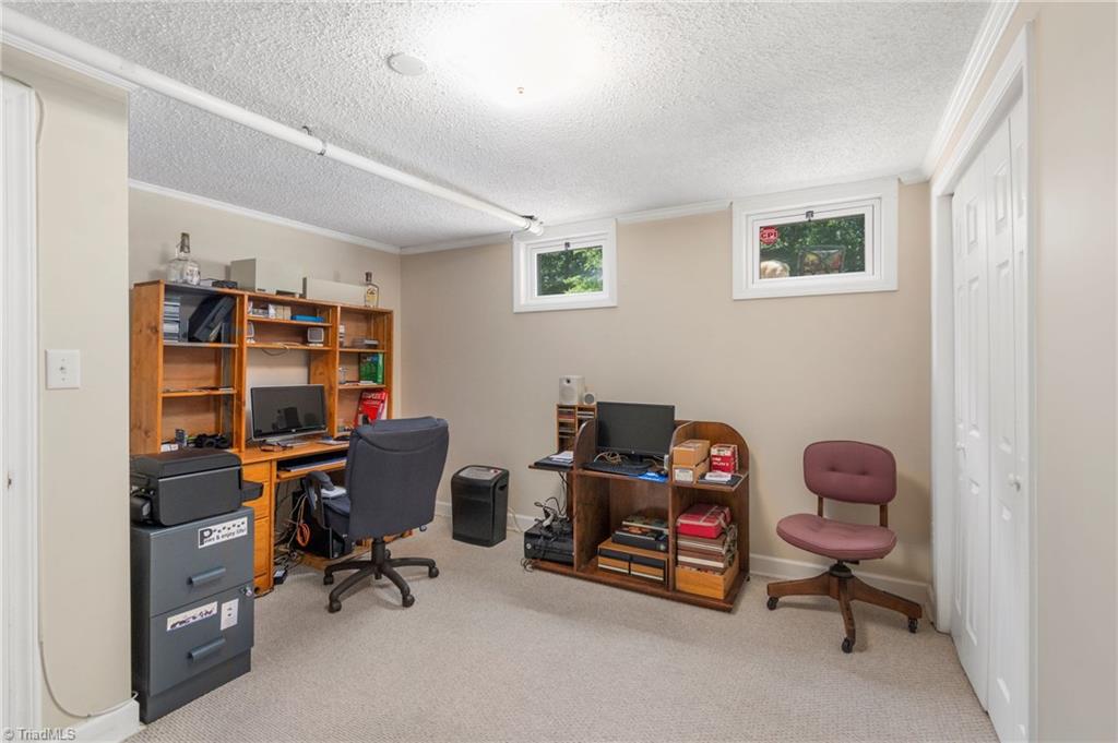 1650 Bright Leaf Road Pfafftown, NC 27040 - Photo 12 of 26 Gallery Image 12