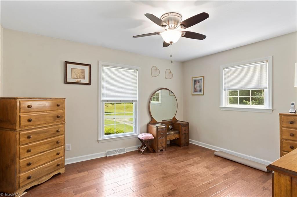 1650 Bright Leaf Road Pfafftown, NC 27040 - Photo 16 of 26 Gallery Image 16