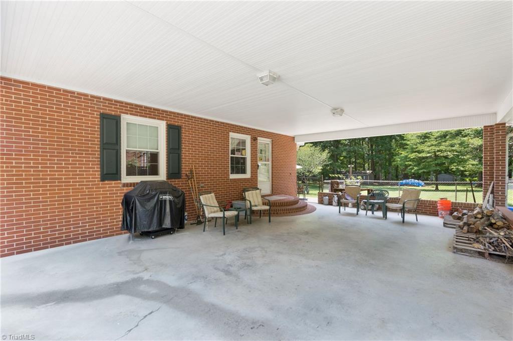1650 Bright Leaf Road Pfafftown, NC 27040 - Photo 21 of 26 Gallery Image 21