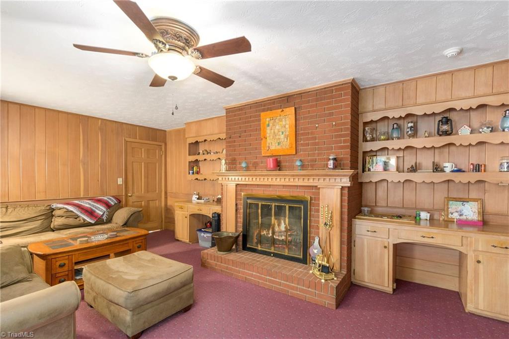 1650 Bright Leaf Road Pfafftown, NC 27040 - Photo 5 of 26 Gallery Image 5