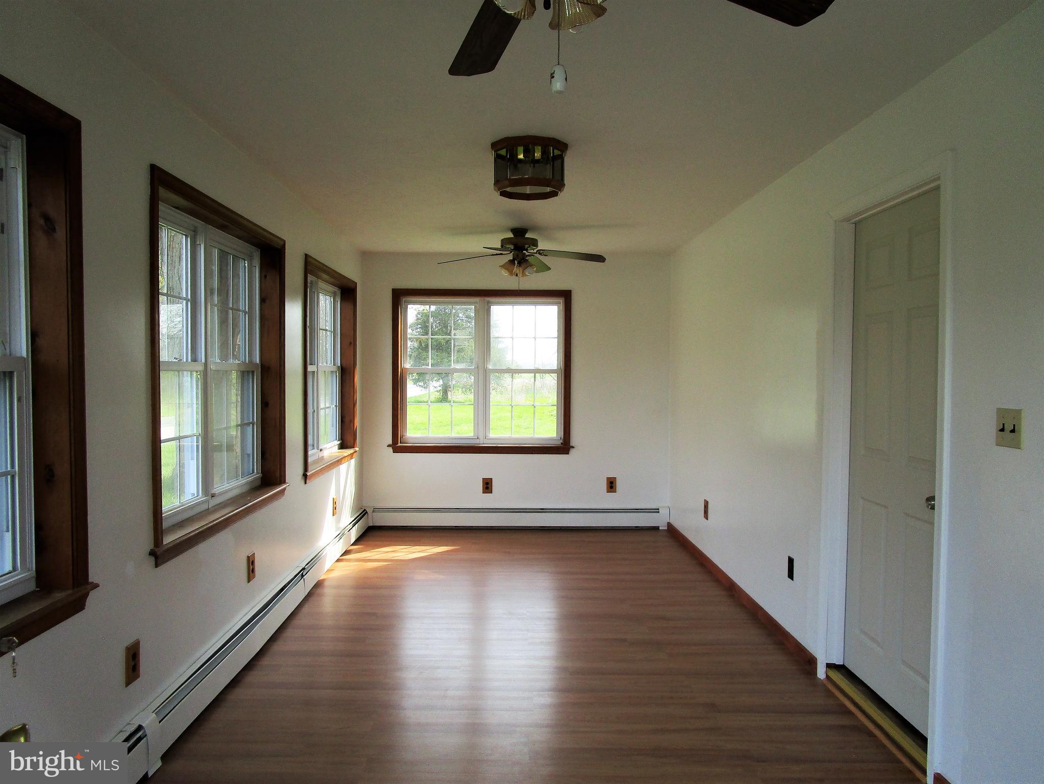 1760 Red Bridge Road New Oxford, PA 17350 - Photo 3 of 30