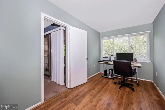 $215,000 | 433 Christopher Avenue, Unit 34, Gaithersburg, MD 20879