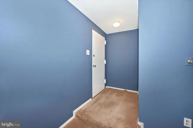 $215,000 | 433 Christopher Avenue, Unit 34, Gaithersburg, MD 20879