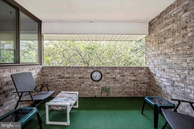 $215,000 | 433 Christopher Avenue, Unit 34, Gaithersburg, MD 20879