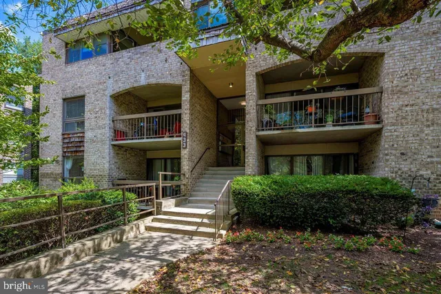 $215,000 | 433 Christopher Avenue, Unit 34, Gaithersburg, MD 20879