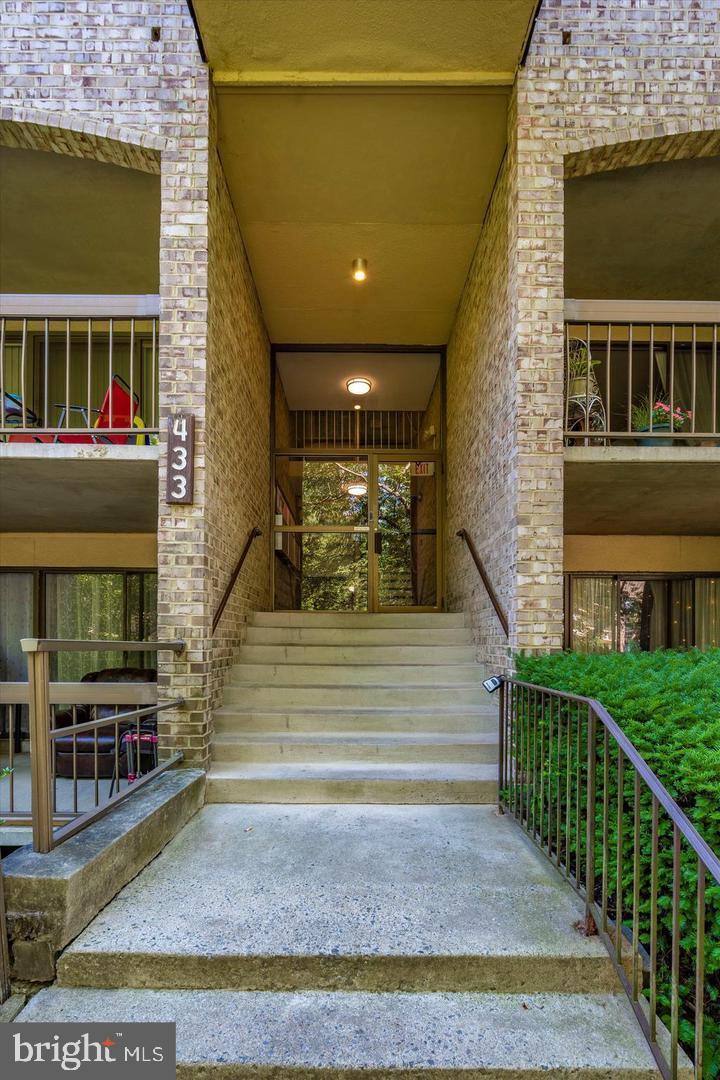 433 Christopher Avenue, Unit 34 Gaithersburg, MD 20879 - Photo 28 of 28