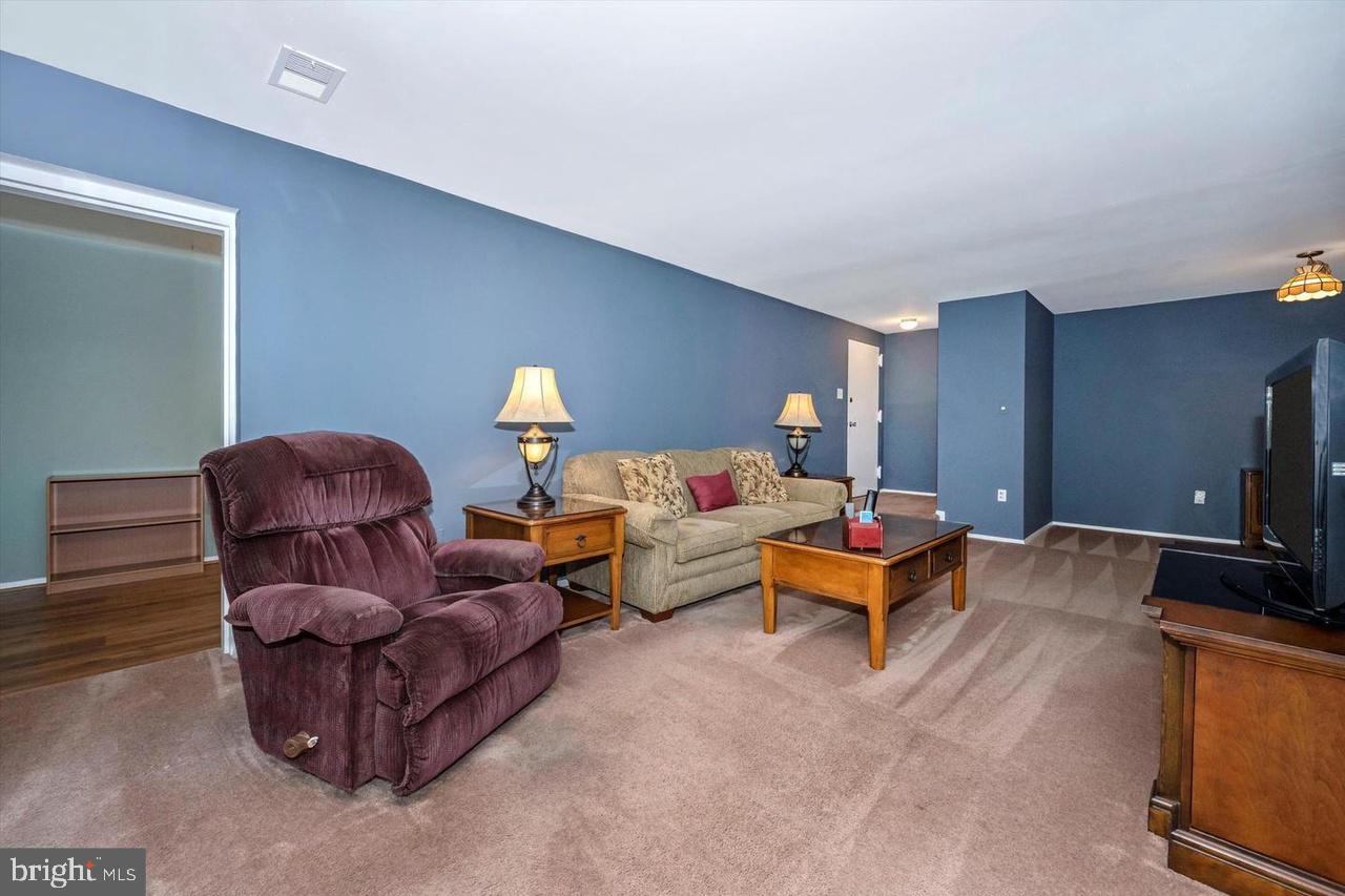 433 Christopher Avenue, Unit 34 Gaithersburg, MD 20879 - Photo 6 of 28