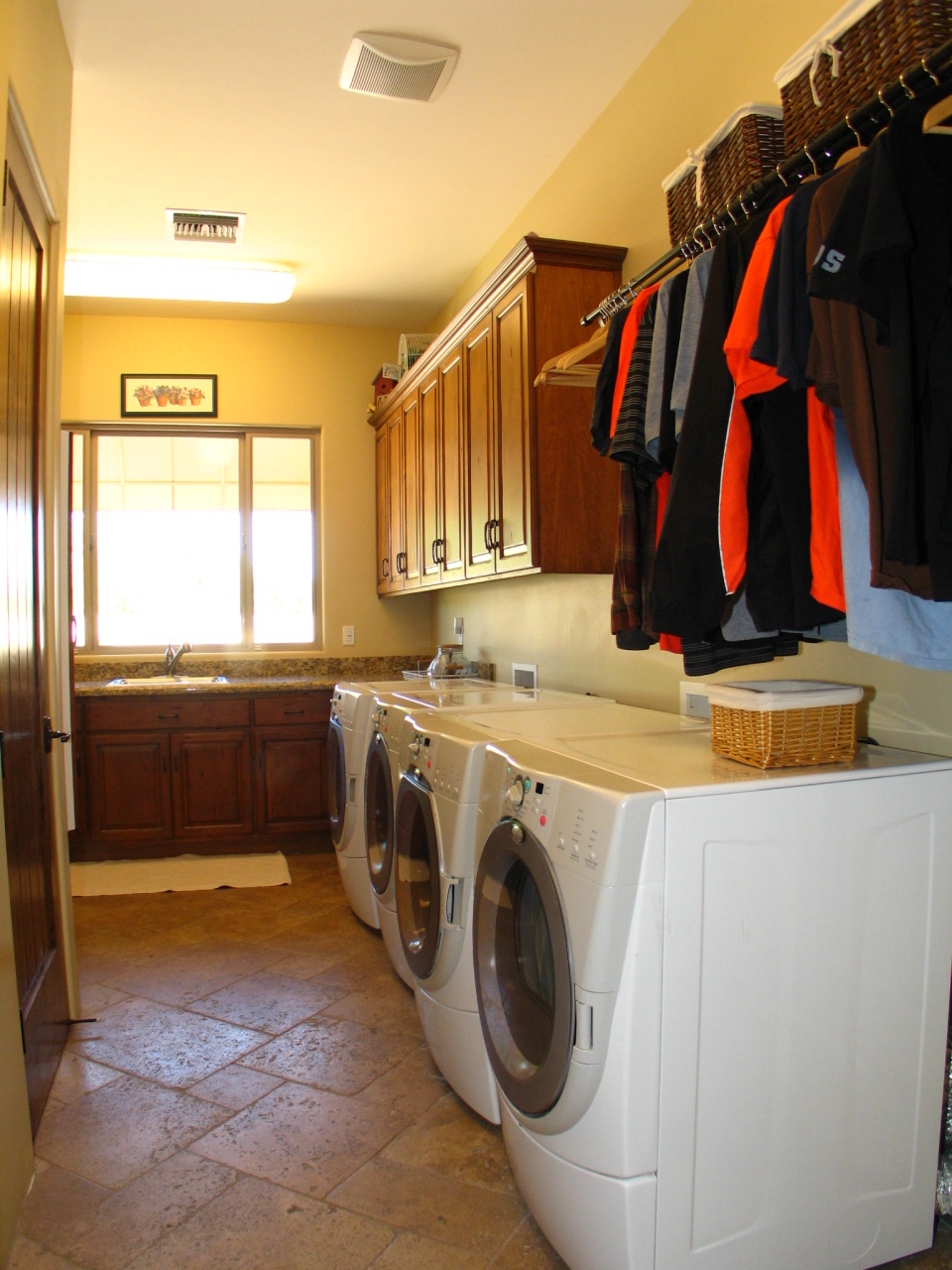 9302 South Rita Lane Tempe, AZ 85284 - Photo 27 of 37 Laundry Room