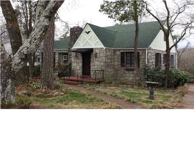 911 South Crest Road Chattanooga, TN 37404 - Photo 1 of 26 Primary Photo