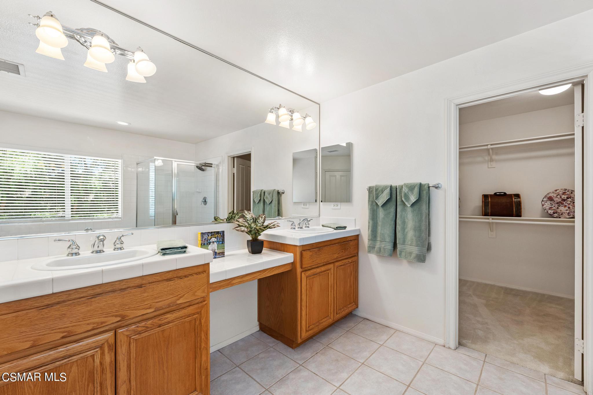 2442 Parade Avenue Simi Valley, CA 93063 - Photo 46 of 76 2442 Parade St HIGH RES-44