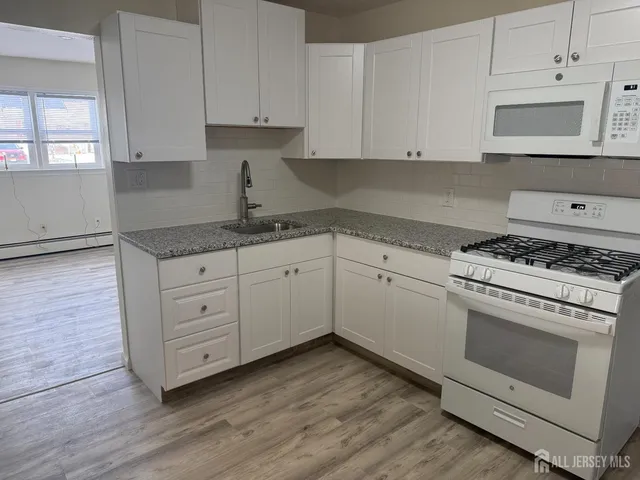 $2,200 | 729 Bordentown Avenue, Unit A, South Amboy, NJ 08879