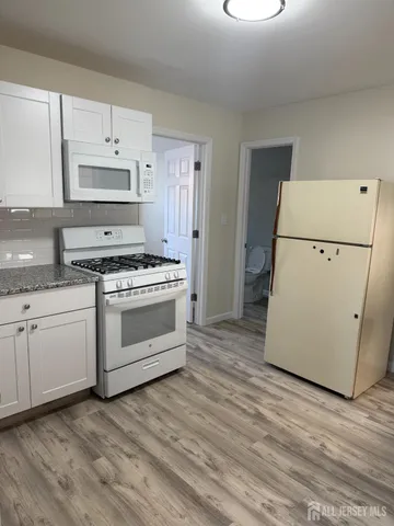 $2,200 | 729 Bordentown Avenue, Unit A, South Amboy, NJ 08879