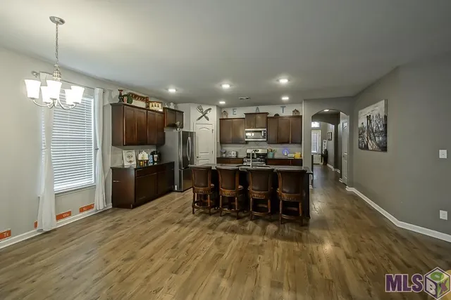$304,900 | 11383 Legacy Oaks Lane, Gonzales, LA 70737