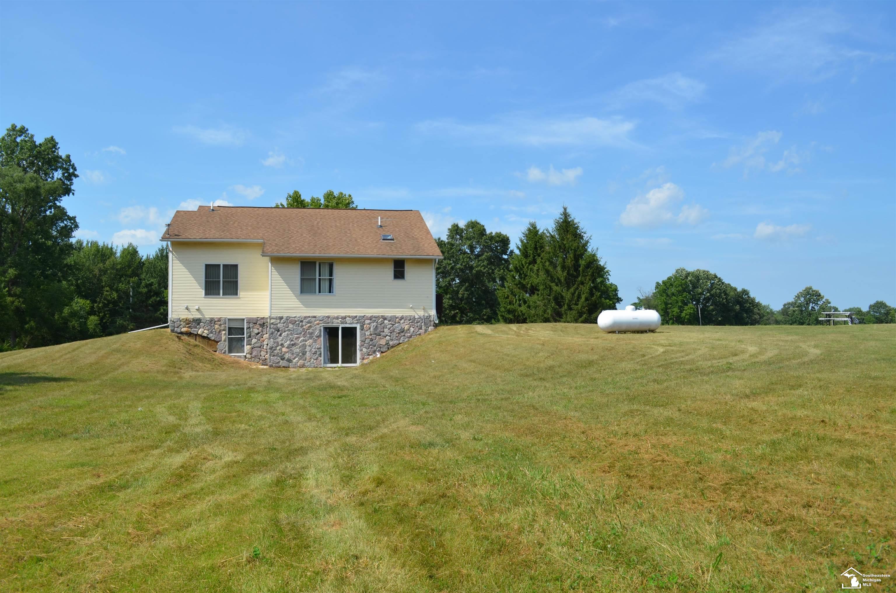 2977 Oakley Road Stockbridge, MI 49285 - Photo 30 of 34