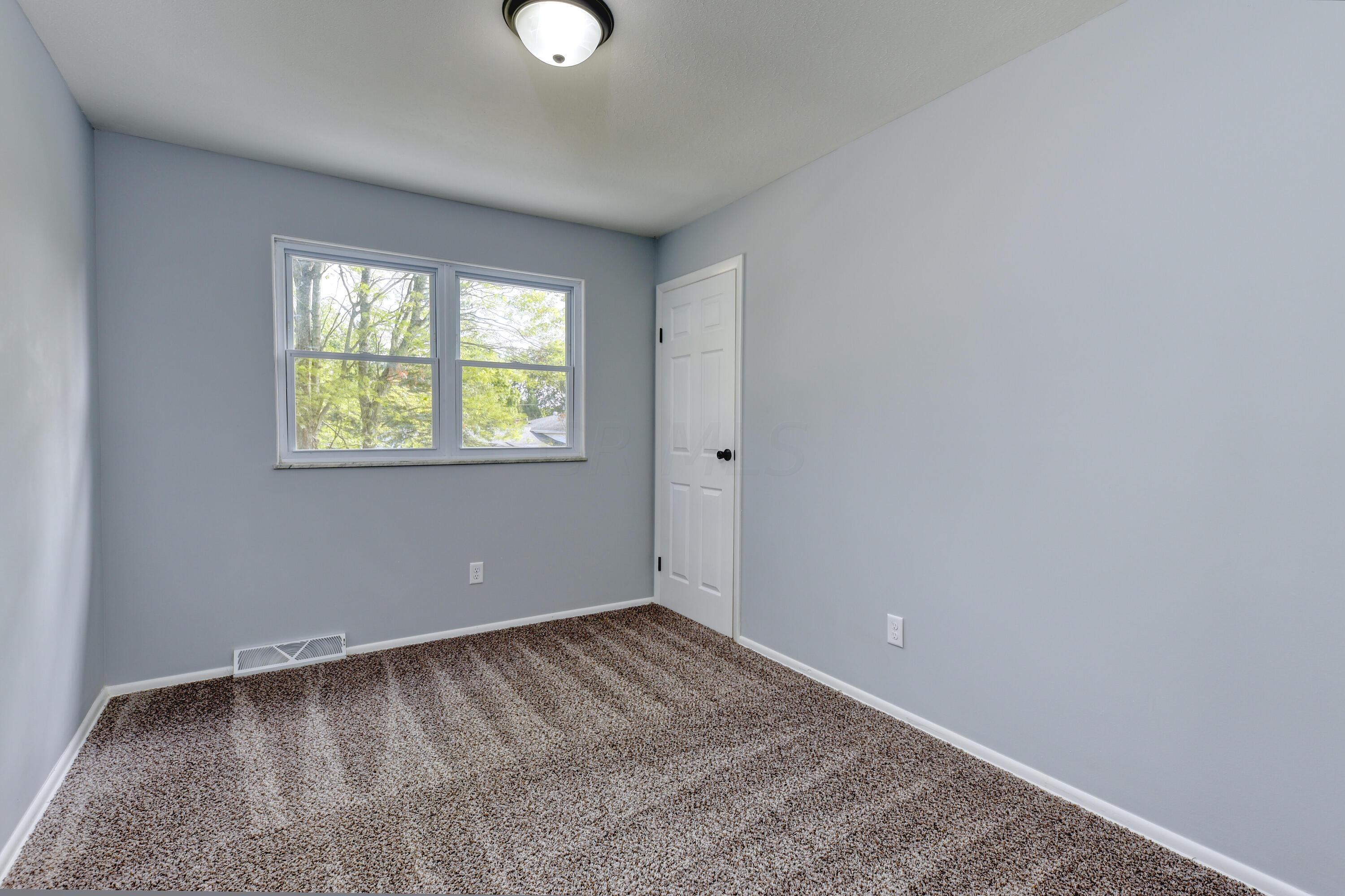 6471 Red Fox Road Reynoldsburg, OH 43068 - Photo 23 of 33 D5FF2F13-DA37-4B6C-B97D-FA4139F9693E