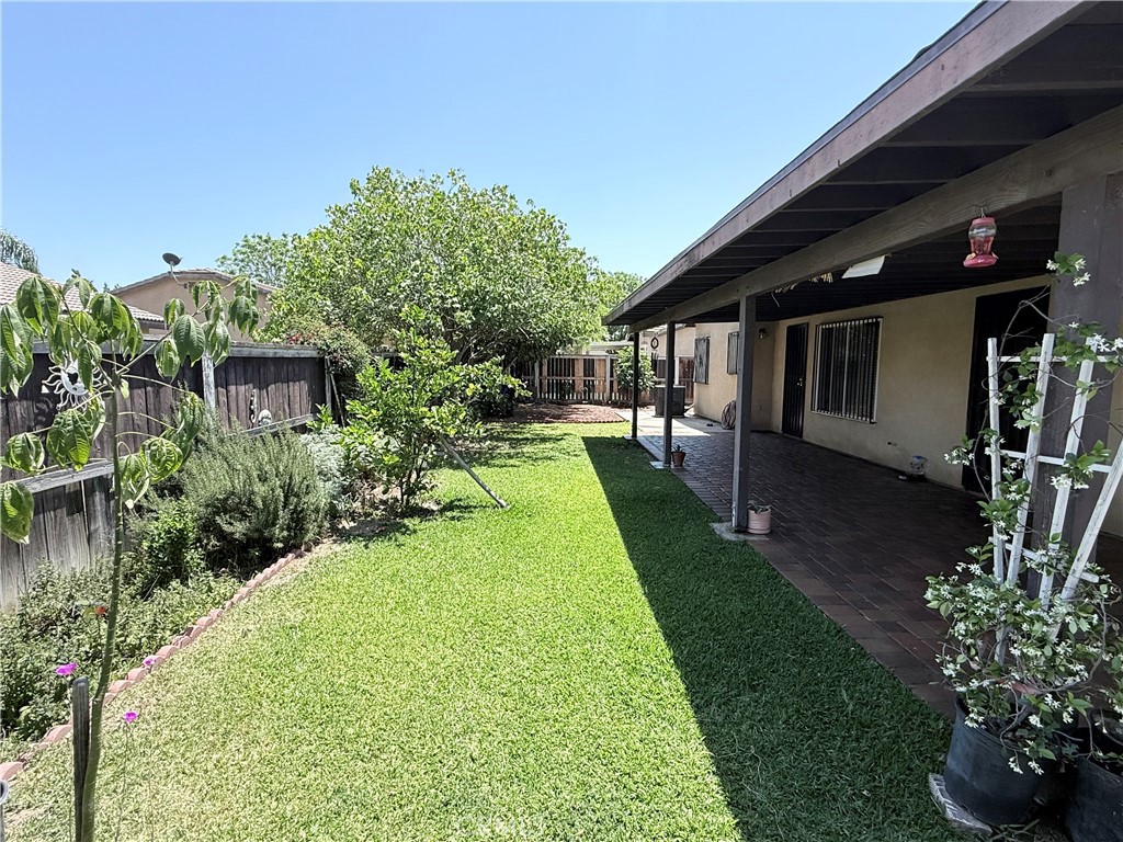 916 Roxanne Drive Hemet, CA 92543 - Photo 28 of 32