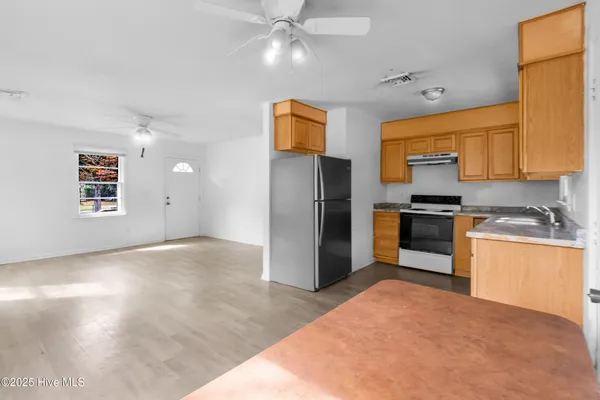 $1,500 | 1800 Carver Street, New Bern, NC 28560