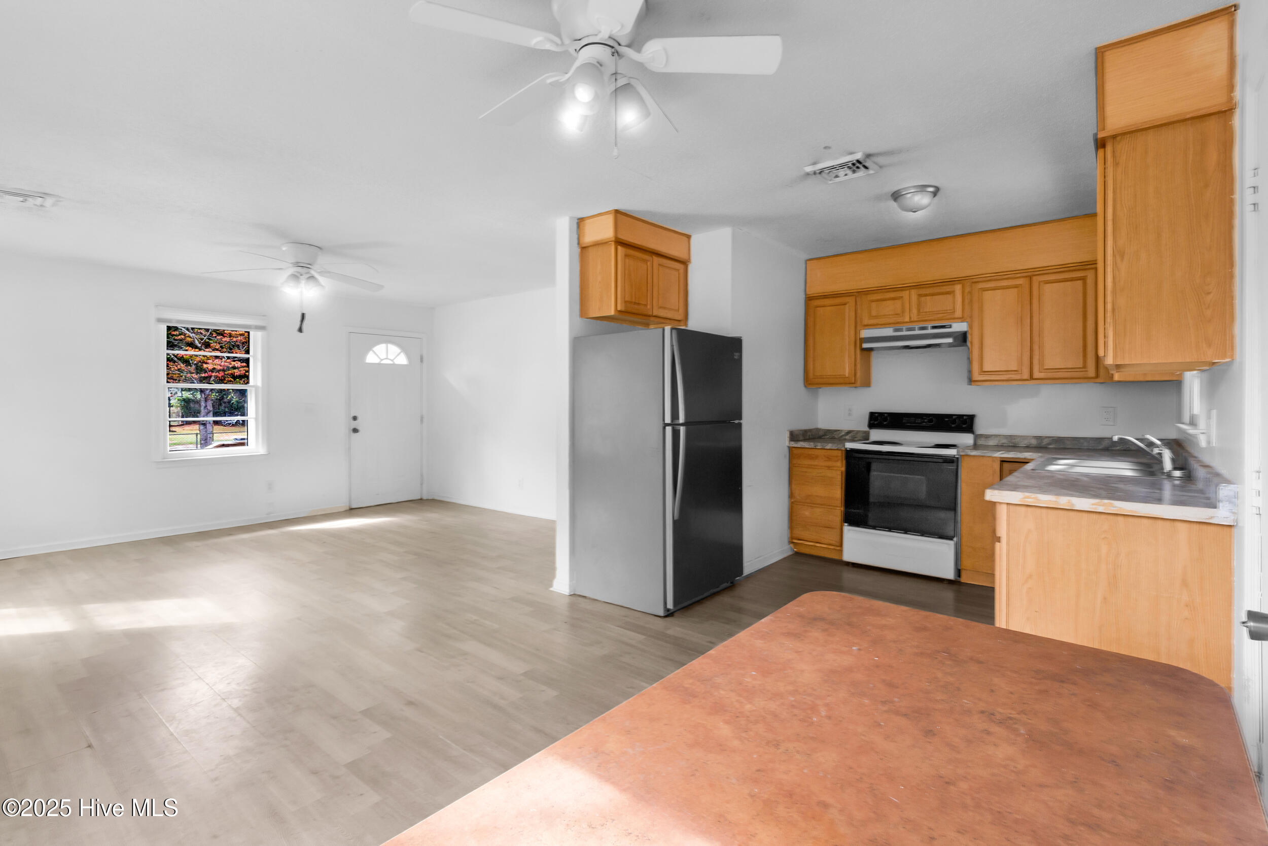 1800 Carver Street New Bern, NC 28560 - Photo 4 of 15 13_12