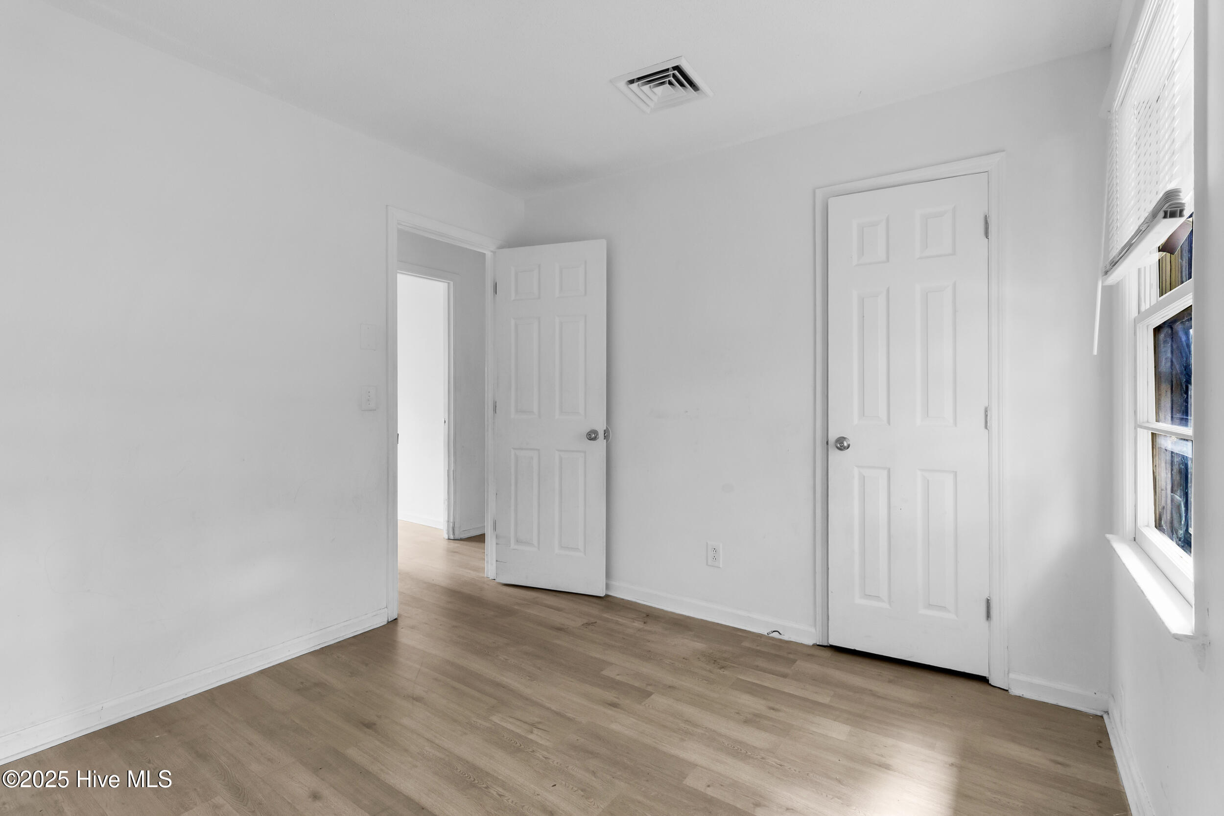 1800 Carver Street New Bern, NC 28560 - Photo 8 of 15 7_6