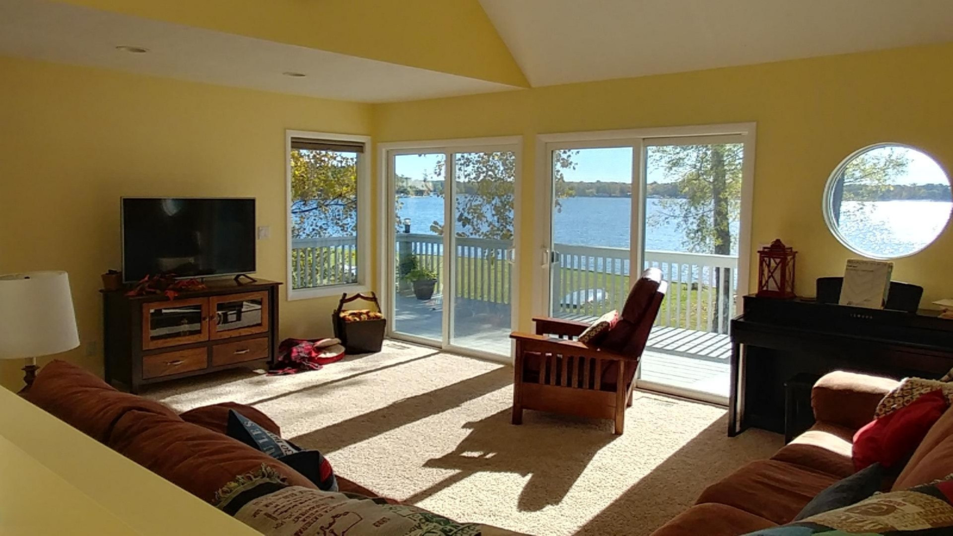 2567 West Bricker Road Fenwick, MI 48834 - Photo 5 of 50 Living room