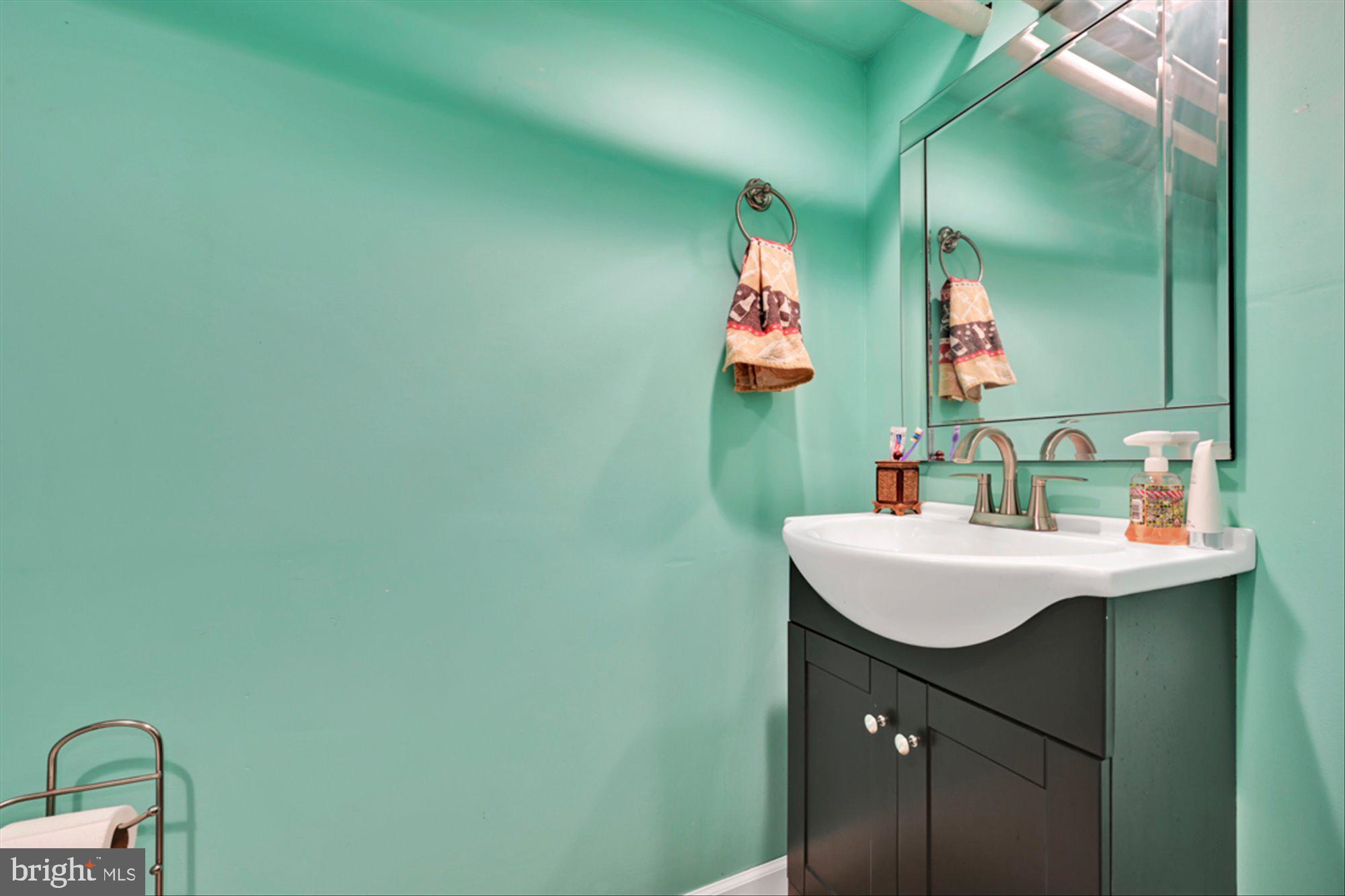 349 North Broad Street Lititz, PA 17543 - Photo 40 of 52 Powder Room