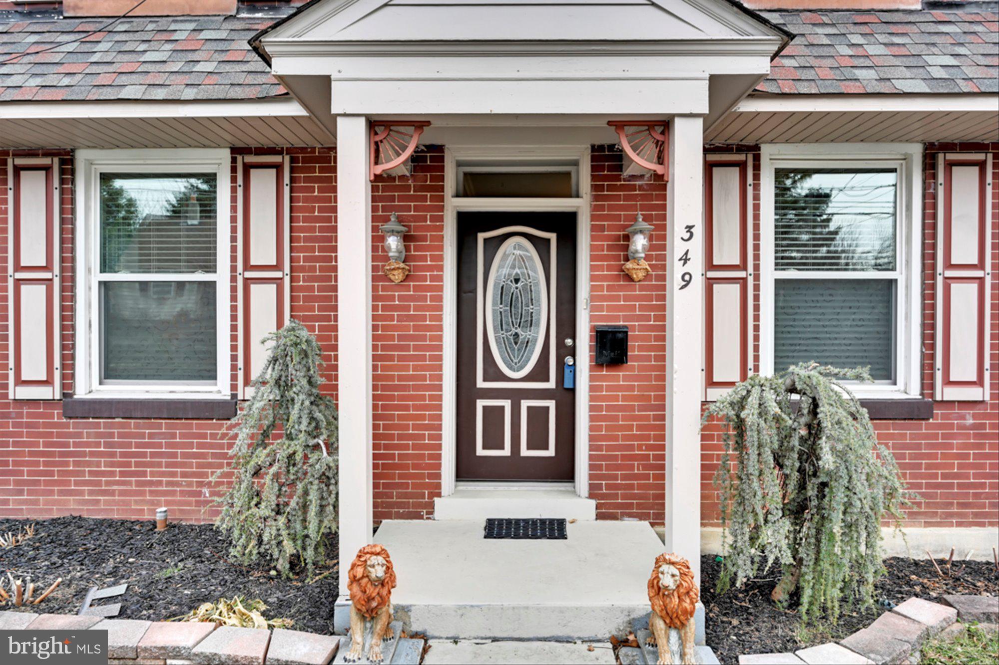 349 North Broad Street Lititz, PA 17543 - Photo 5 of 52 Entrance