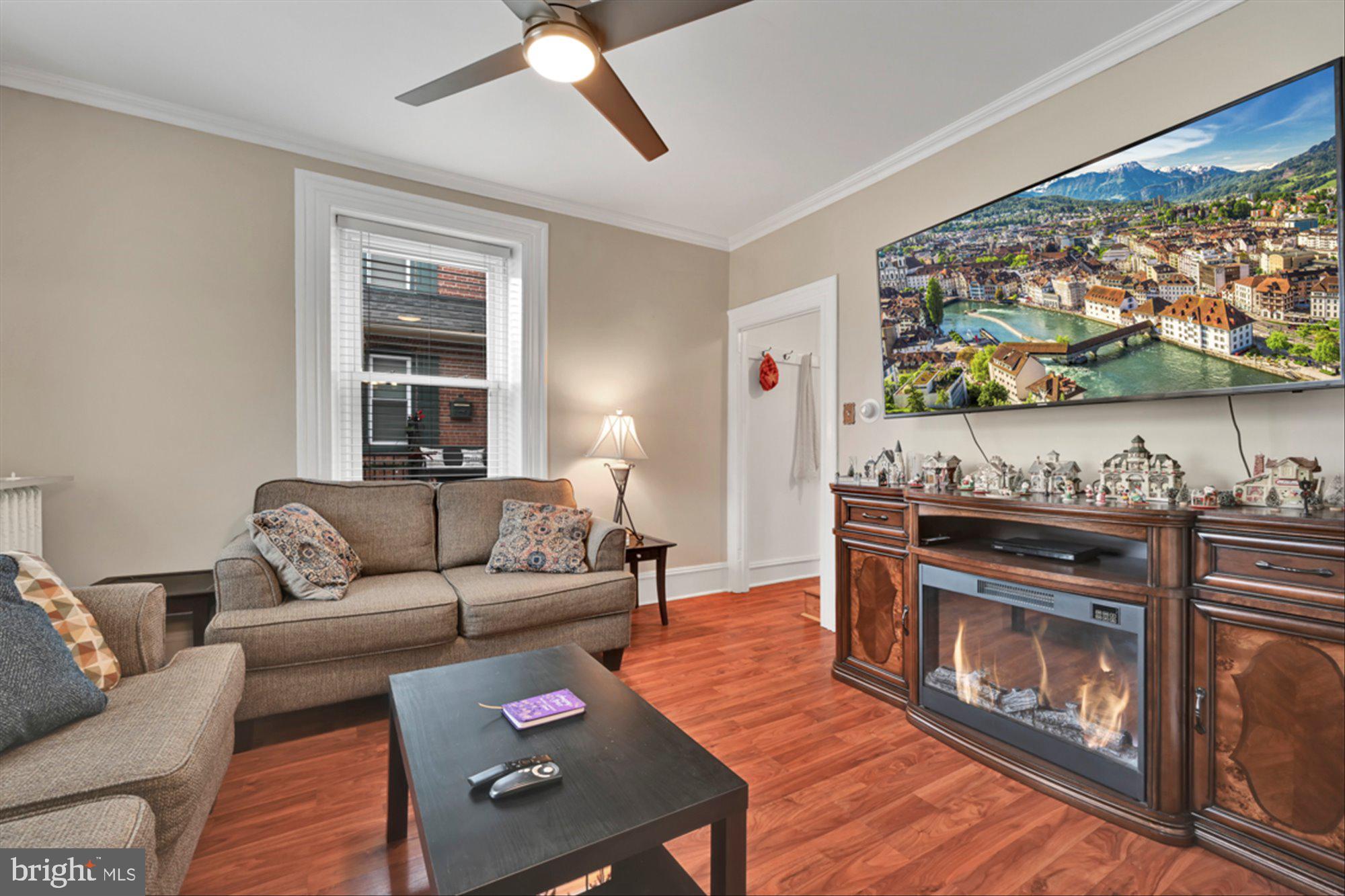 349 North Broad Street Lititz, PA 17543 - Photo 10 of 52 Family Room