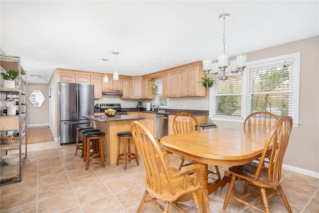 25 Malcolm Road North Kingstown, RI 02852 - Photo 5 of 35 Gallery Image 5