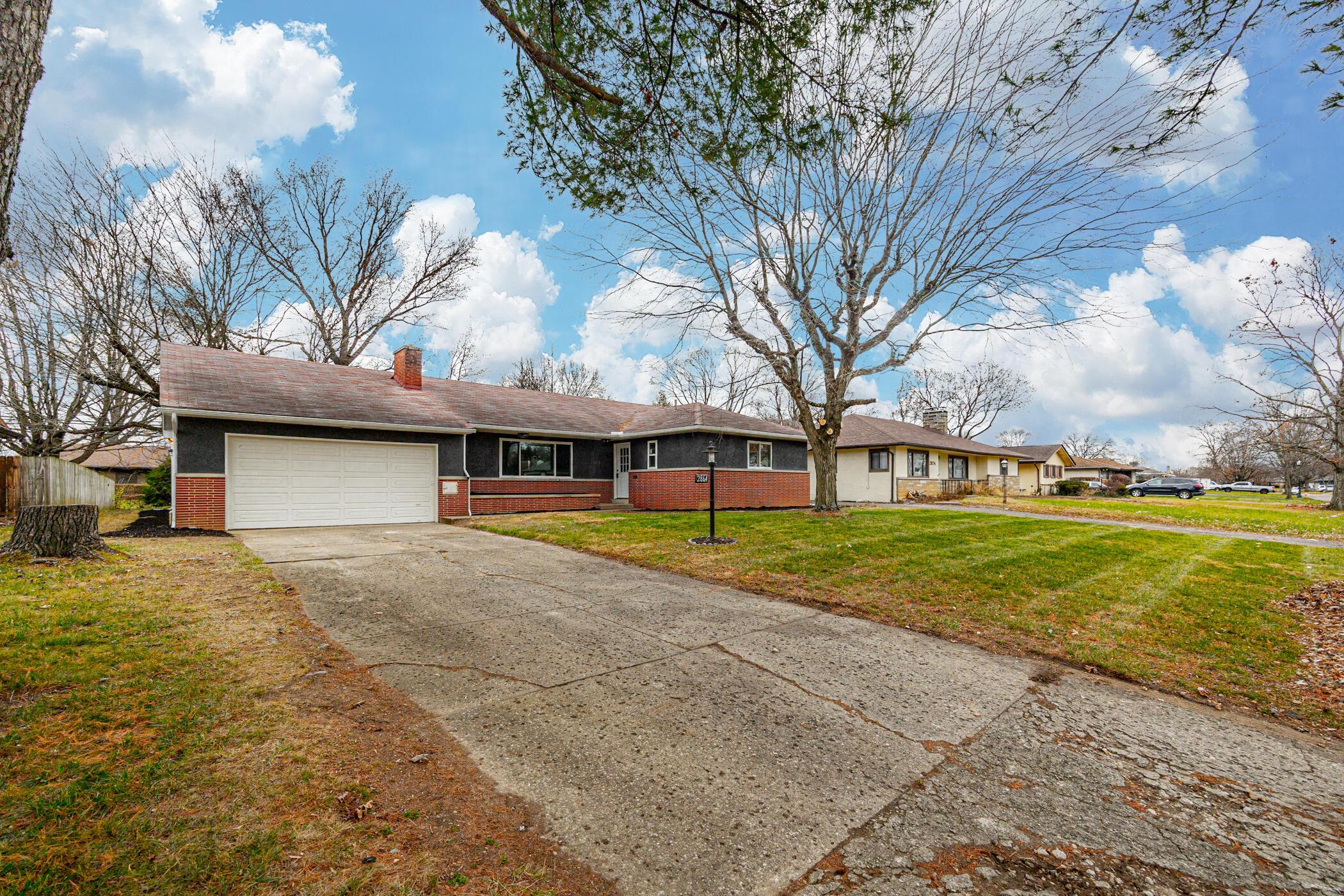 2864 Castlewood Road Columbus, OH 43209 - Photo 2 of 45 Welcome Home!