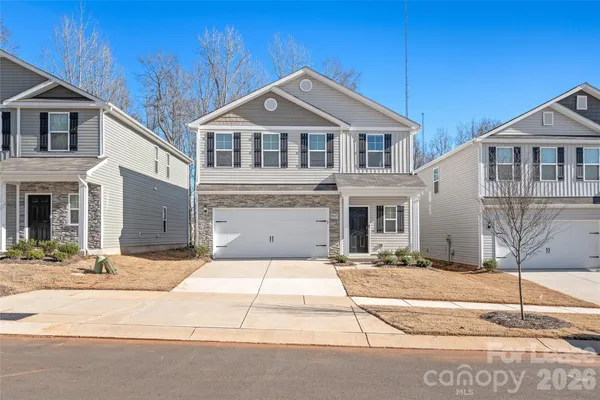 $2,350 | 7017 Stoney Wood Lane, Charlotte, NC 28215