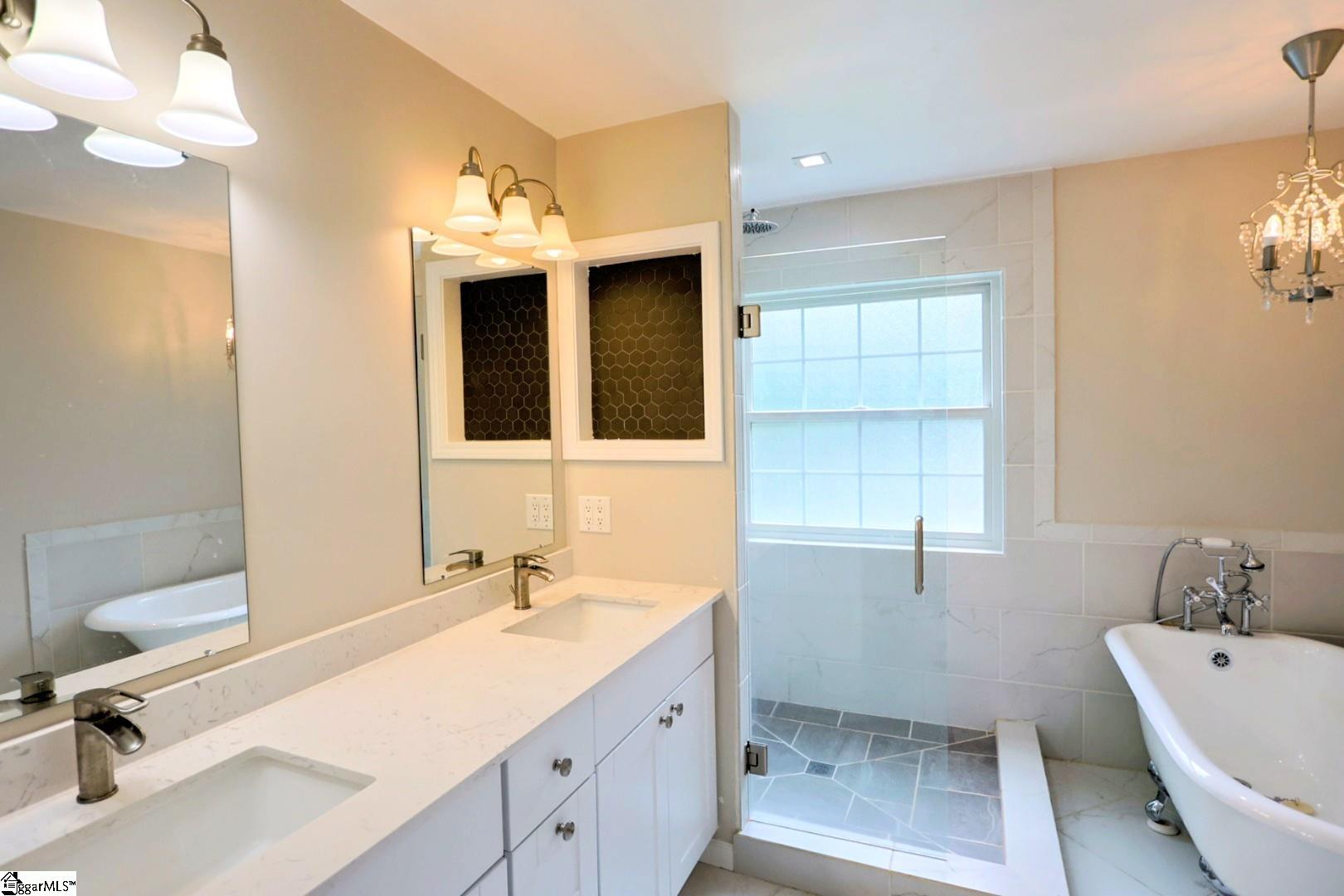 11 Hickory Hollow Court Greenville, SC 29607 - Photo 7 of 16