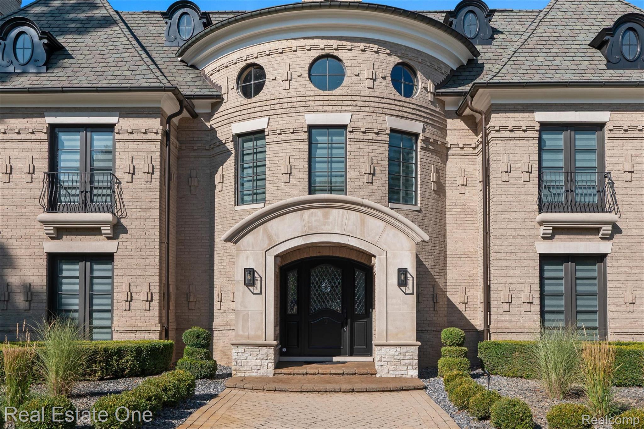 1343 Orchard Ridge Road Bloomfield Hills, MI 48304 - Photo 6 of 58 033-Orchard Ridge-24.jpg