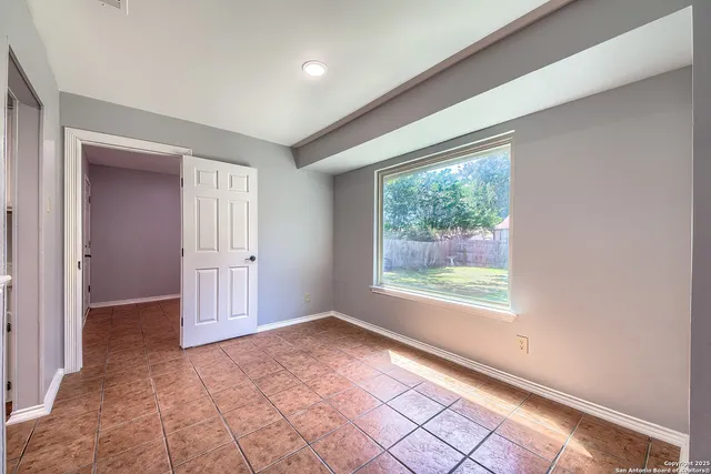 a view of empty room with window