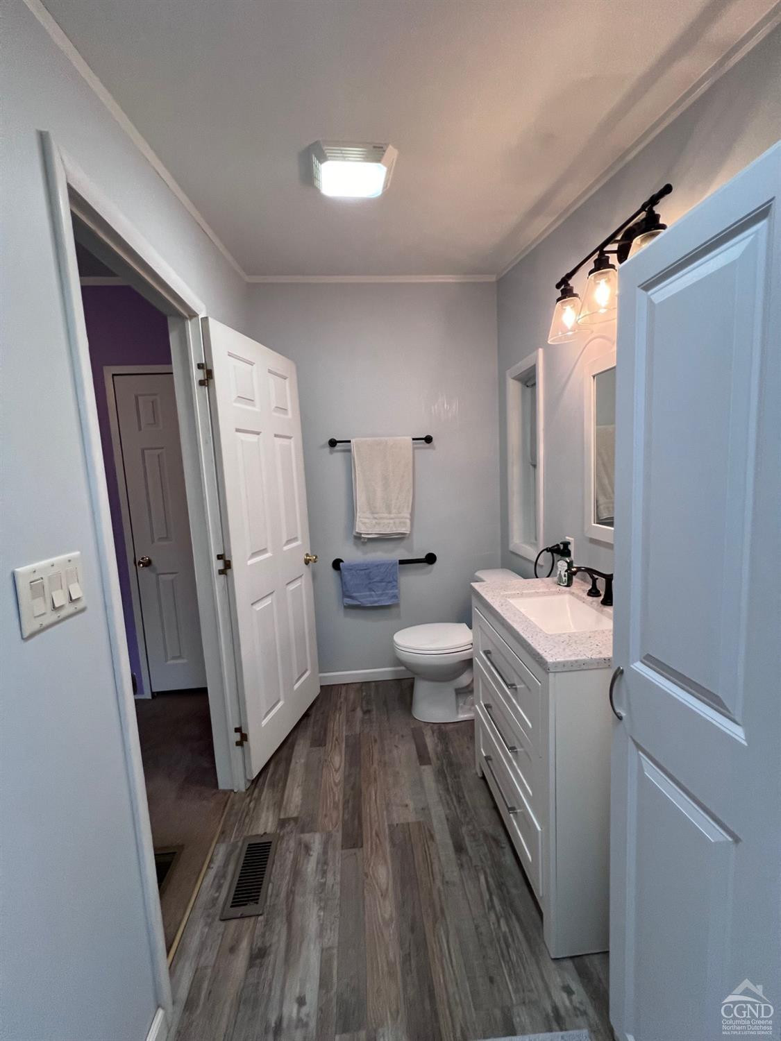 17 North Puffer Road Catskill, NY 12414 - Photo 18 of 26 a room with a washer and dryer