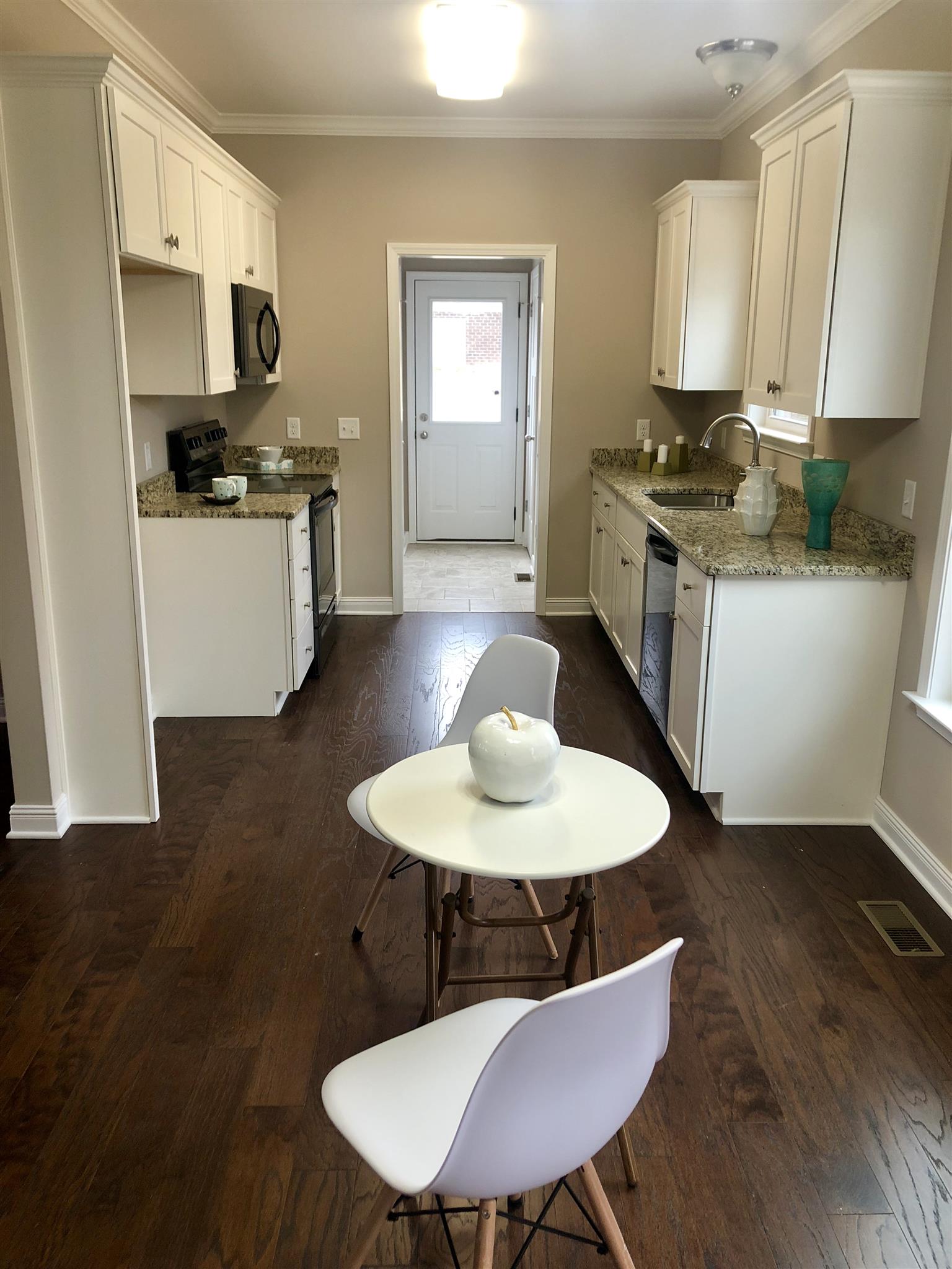 133 Robin Hood Road Dickson, TN 37055 - Photo 9 of 26 Gallery Image 9