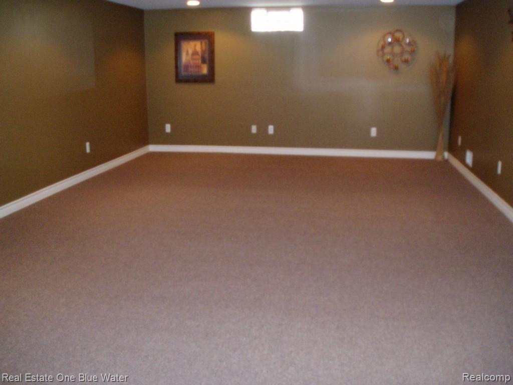 102 Rella Rae Avenue Marysville, MI 48040 - Photo 12 of 15 010.jpg