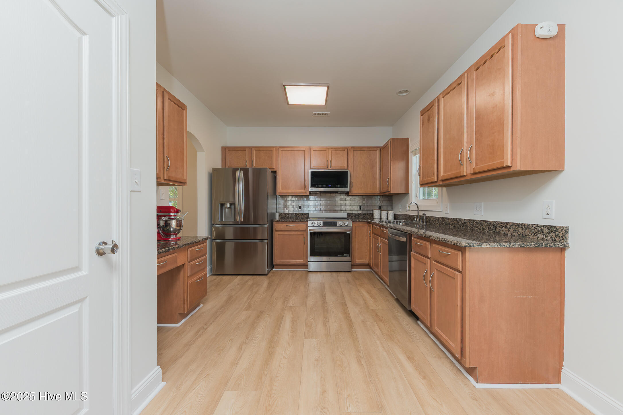 507 Newhan Court Hubert, NC 28539 - Photo 21 of 81 Kitchen