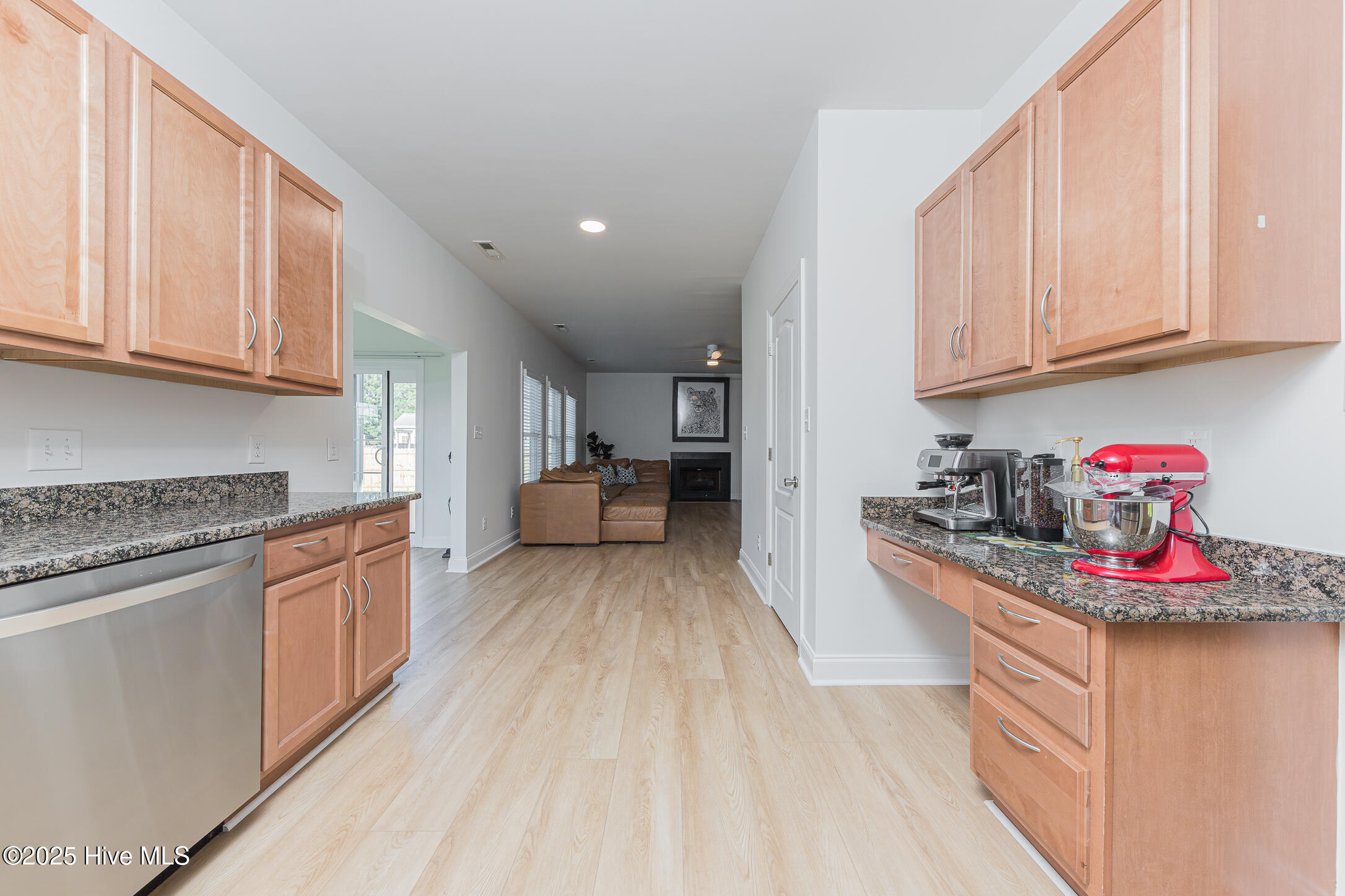 507 Newhan Court Hubert, NC 28539 - Photo 26 of 81 Kitchen