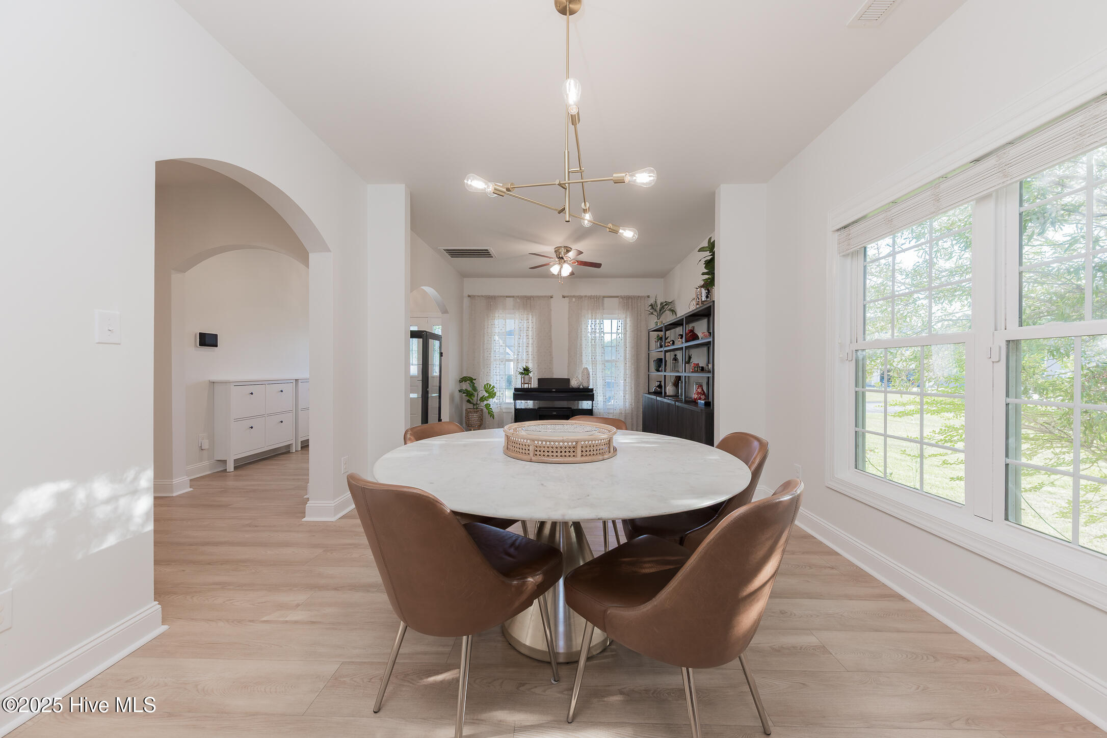 507 Newhan Court Hubert, NC 28539 - Photo 27 of 81 DiningRoom