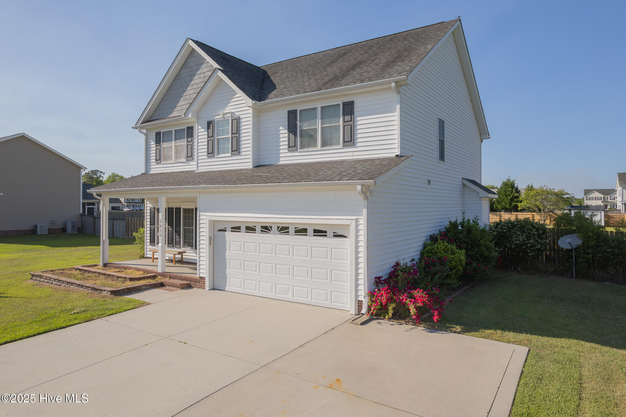 507 Newhan Court Hubert, NC 28539 - Photo 3 of 81 Front