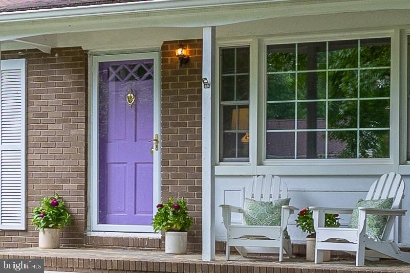 108 Boyd Drive Annapolis, MD 21403 - Photo 2 of 32 Welcoming entrance with brick porch