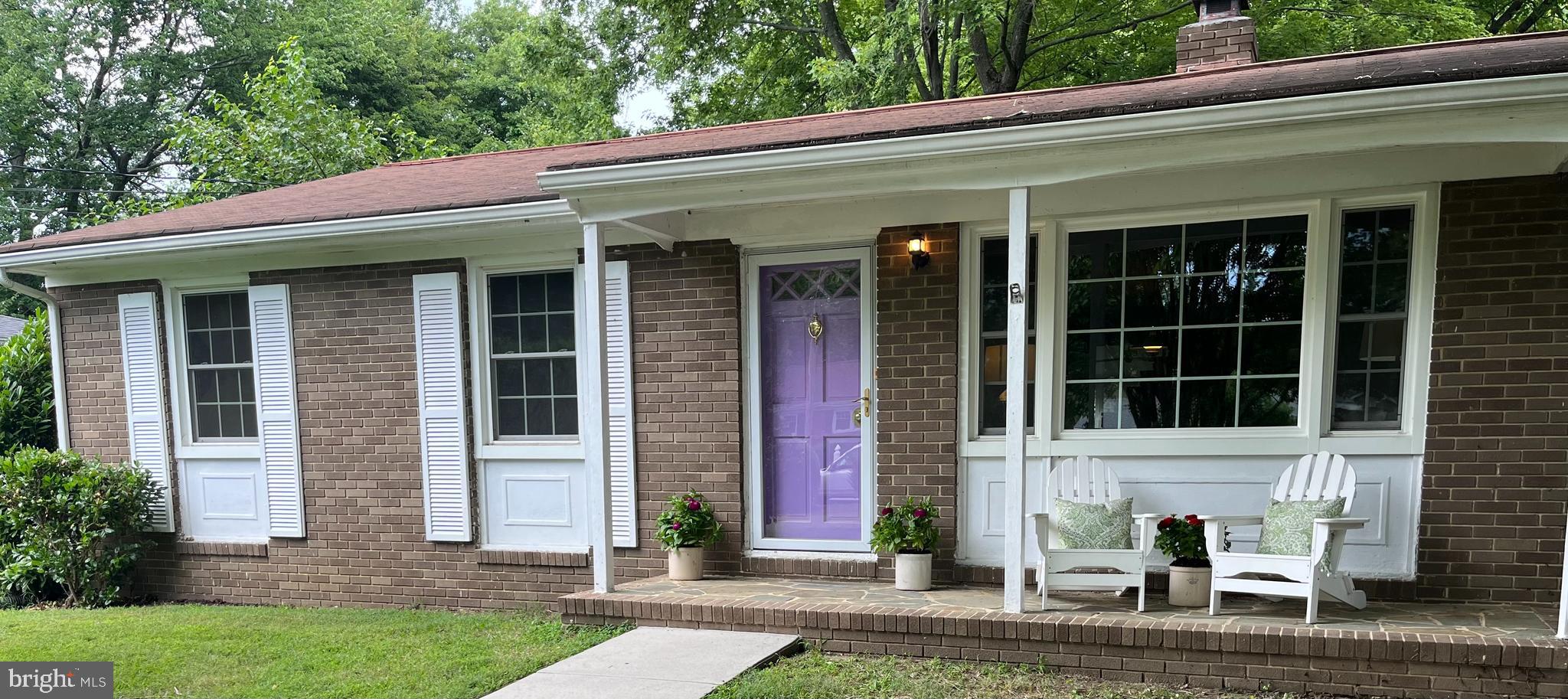 108 Boyd Drive Annapolis, MD 21403 - Photo 7 of 32 Welcoming Entrance