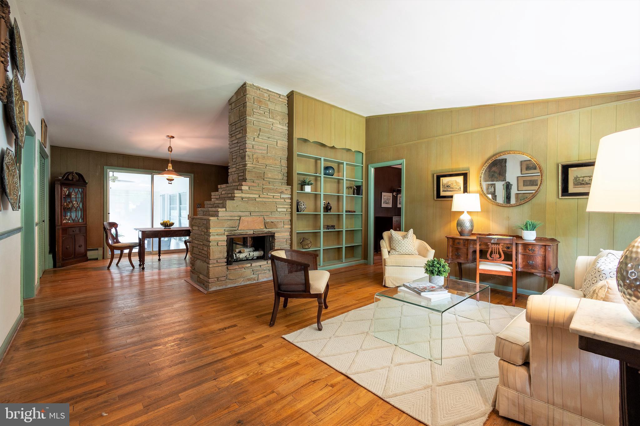 108 Boyd Drive Annapolis, MD 21403 - Photo 8 of 32 Family room opens to dining area.